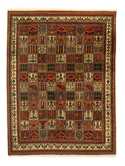 Bakhtiari Rug 296x394cm - Persian Rugs