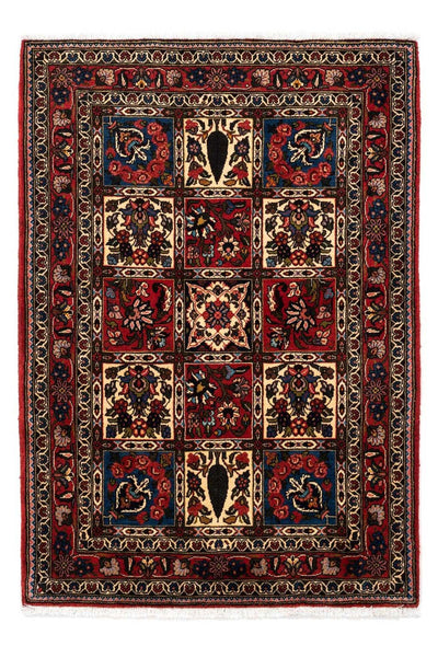 Bakhtiari Rug 103x153cm - Persian Rugs