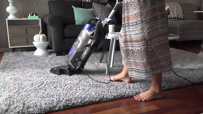 Hochflorteppich reinigen & pflegen: Tipps für saubere Teppiche