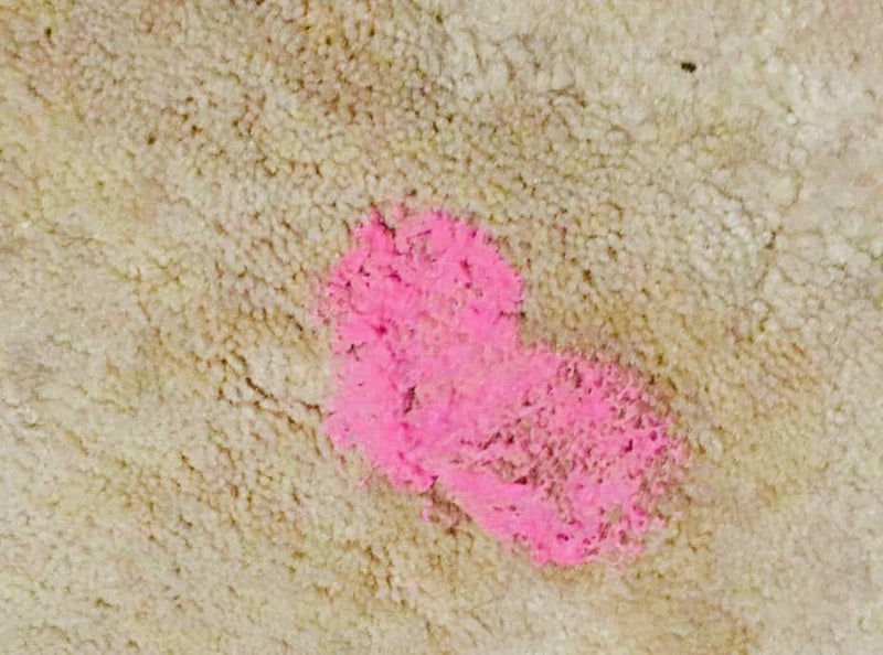 Care Tips: How to remove dried slime from the surface of the rug