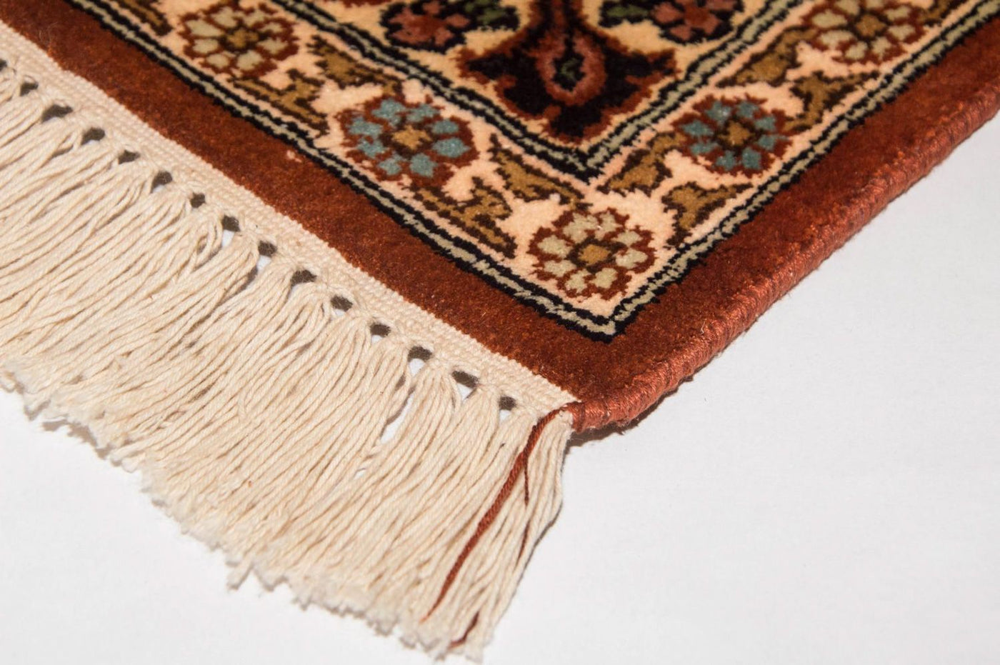 Kashmir Silk Rug 308x241cm - Oriental Rug
