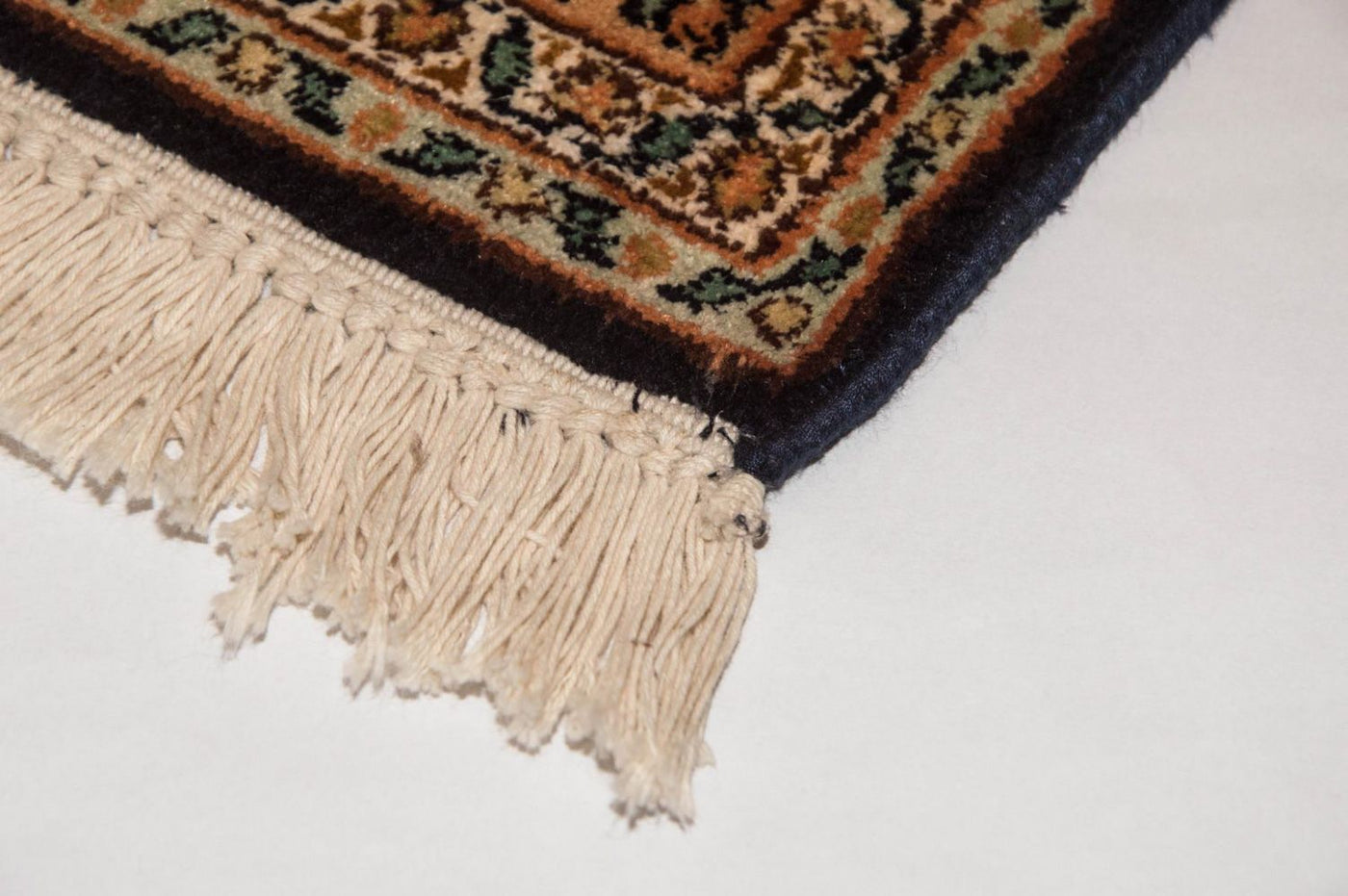Kashmir Silk Rug 153x93cm - Oriental Rug