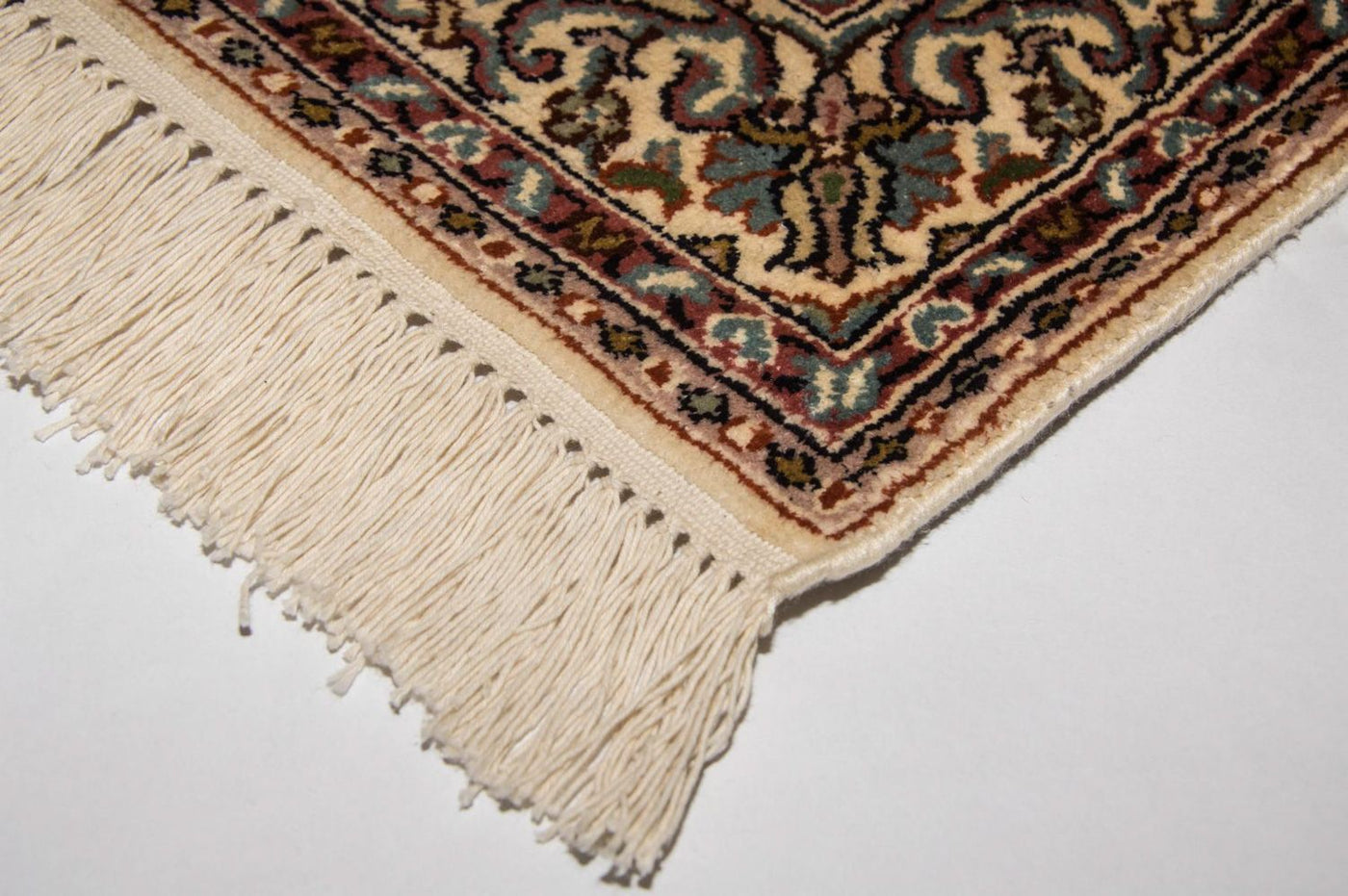 Kashmir Silk Rug 192x79cm - Oriental Rug
