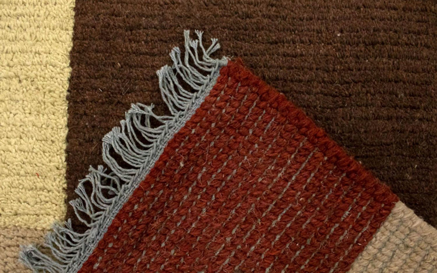 Nepal Teppich 140 x 70 cm - braun