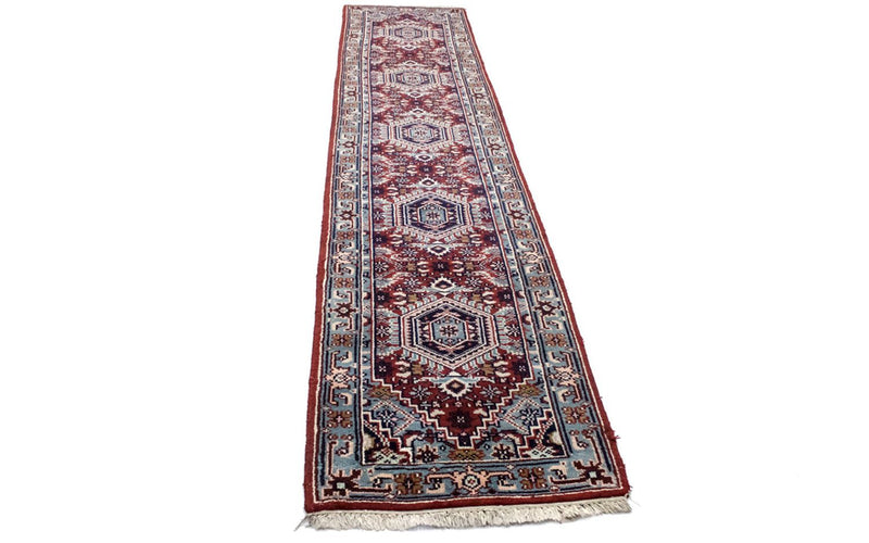 Runner Oriental Rug - 343 x 69 cm - red