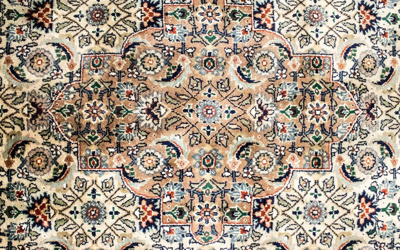Oriental Rug - 305 x 240 cm - beige