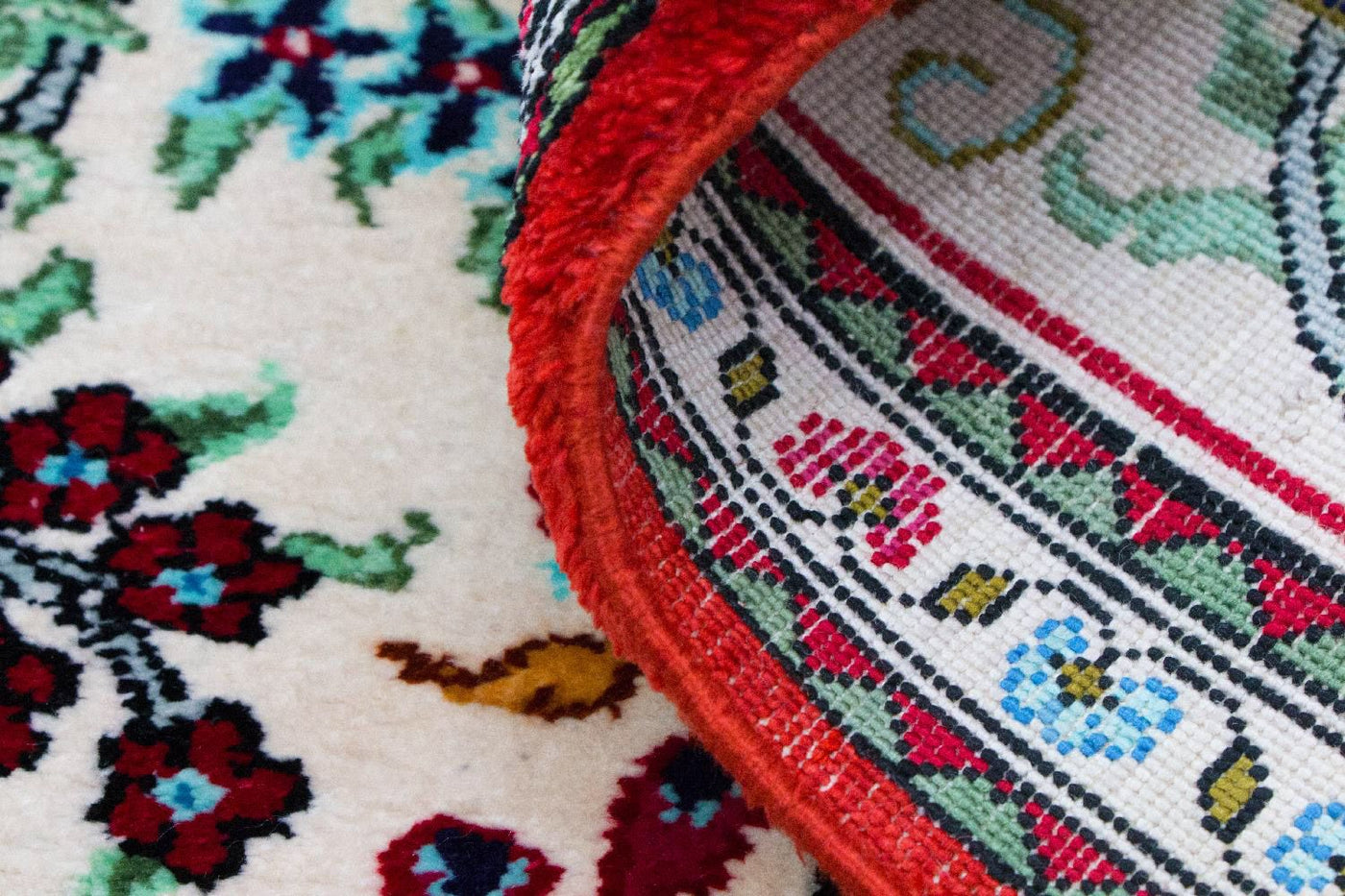 Qom Silk Rug 77x57cm - Persian Rugs