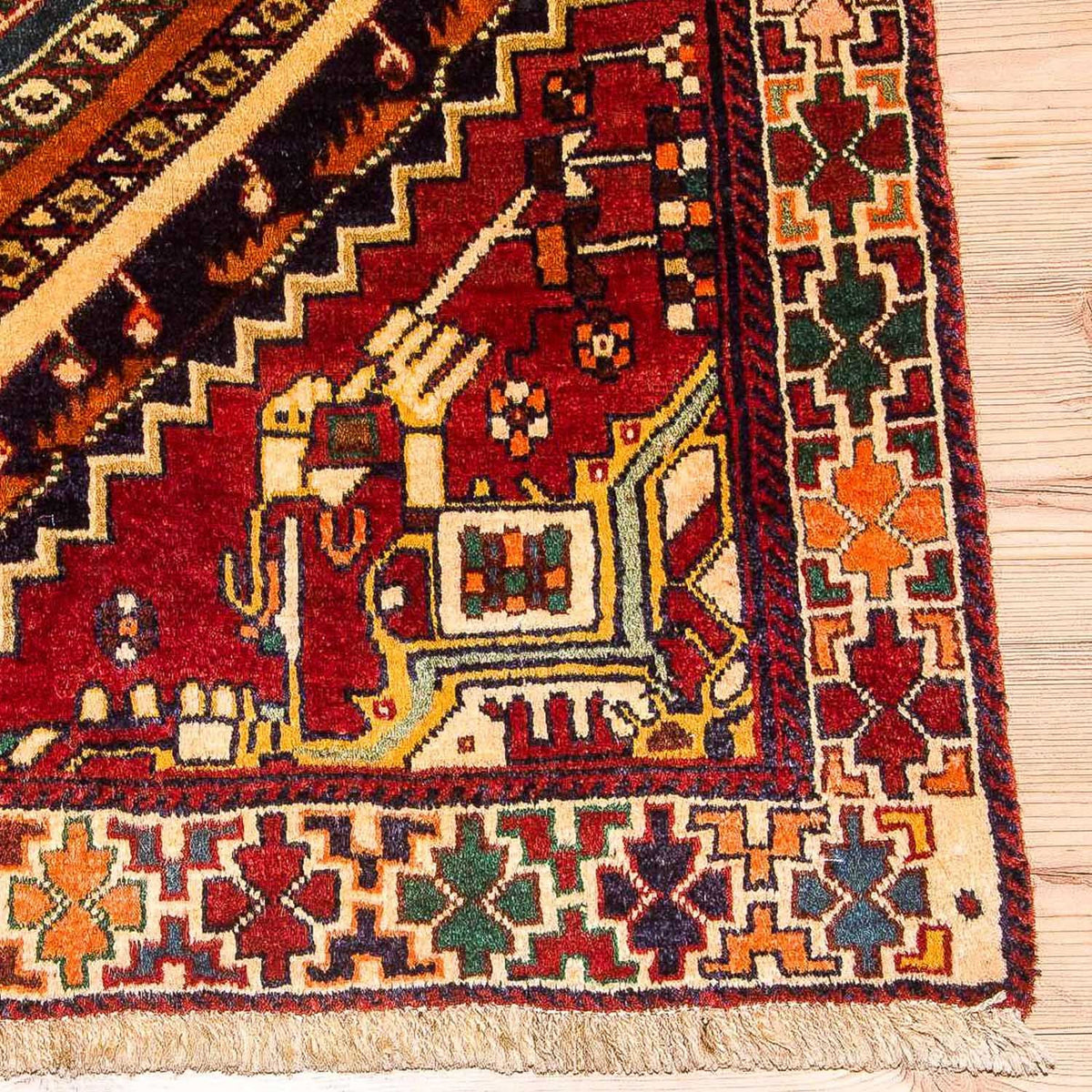 Qashqai Rug 125x212cm - Persian Rugs