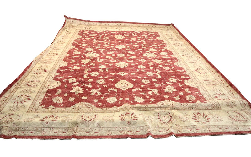 Ziegler Rug - 567 x 421 cm - red