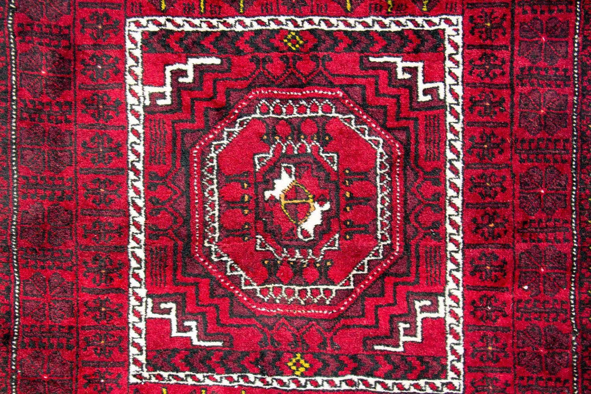 Belutsch Rug - 270 x 130 cm - red