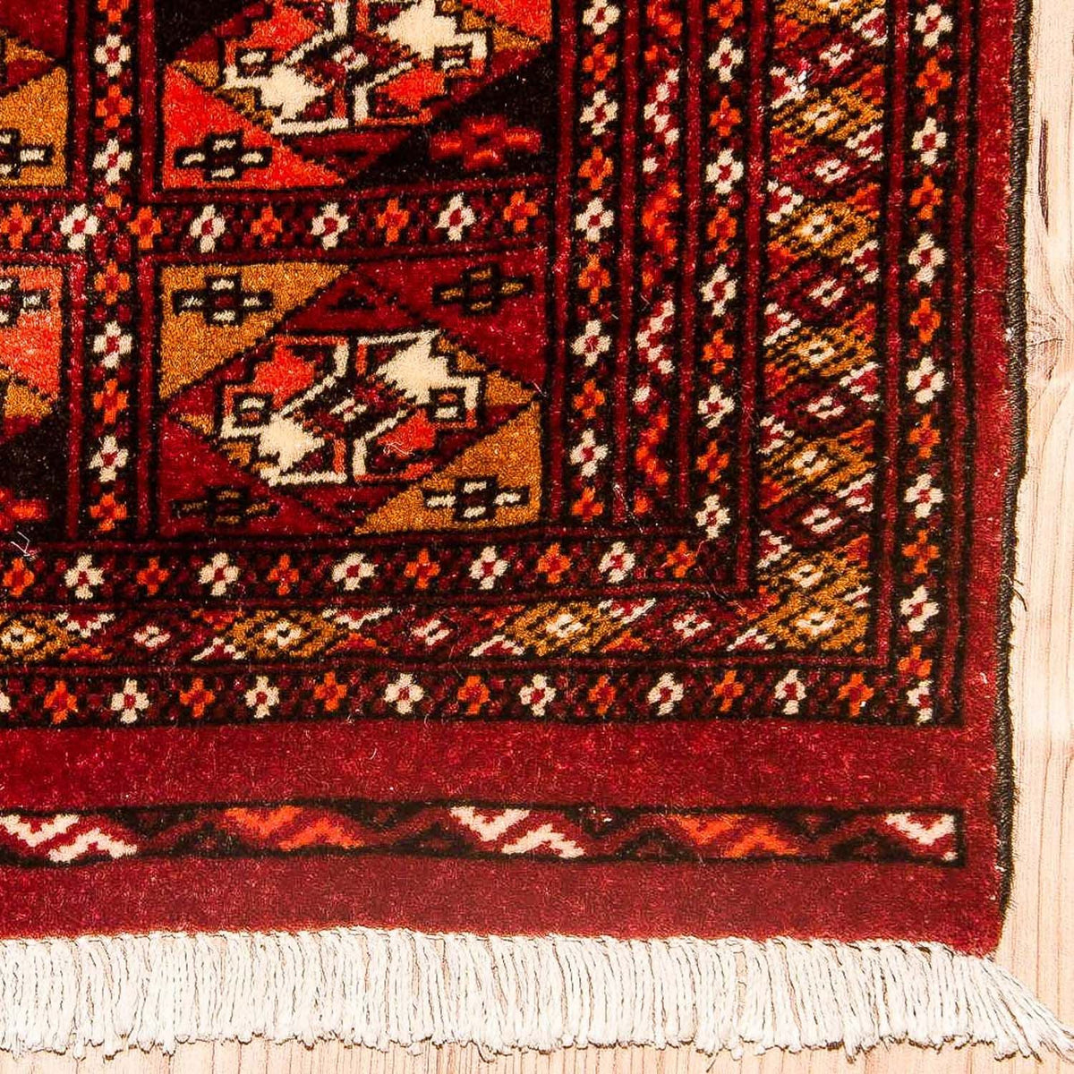 Turkaman Rug - 115 x 67 cm - red