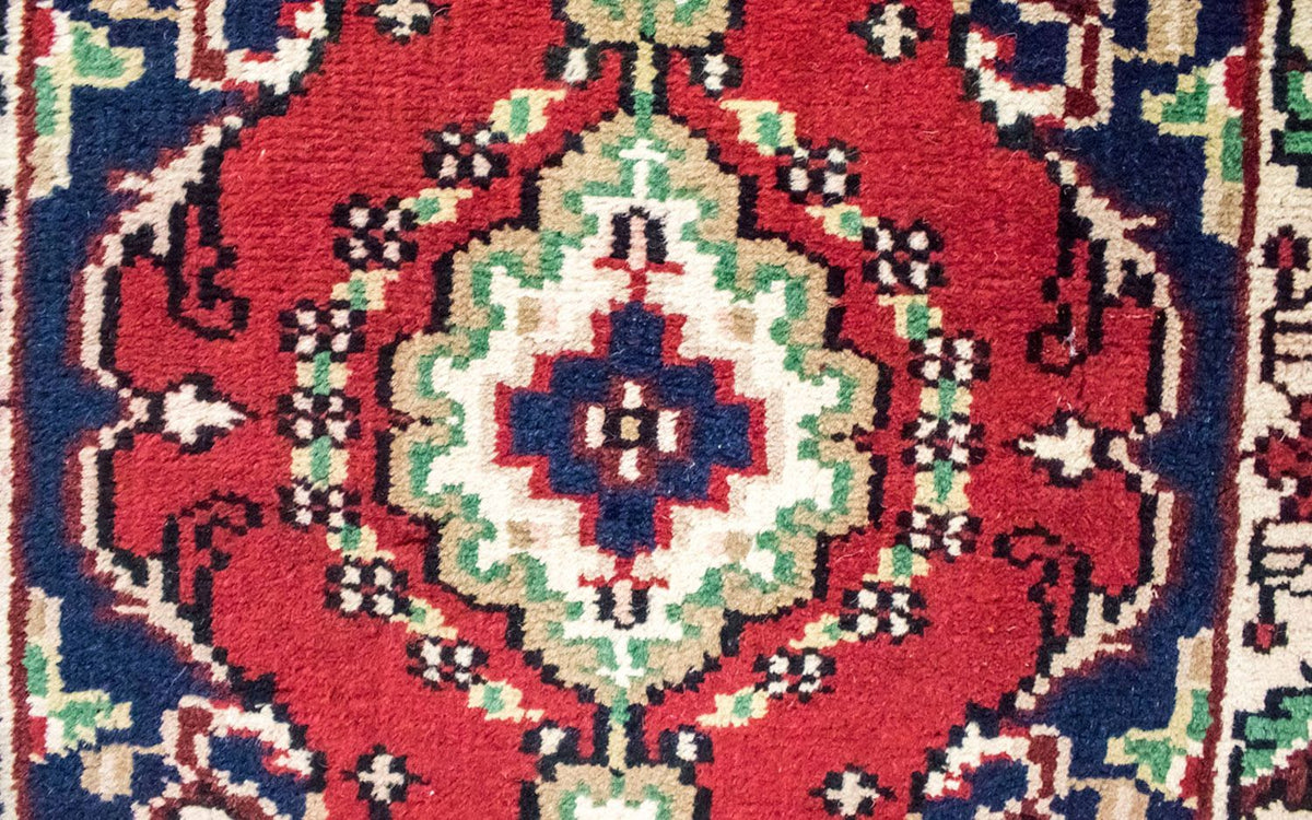 Oriental Rug - 160 x 90 cm - red
