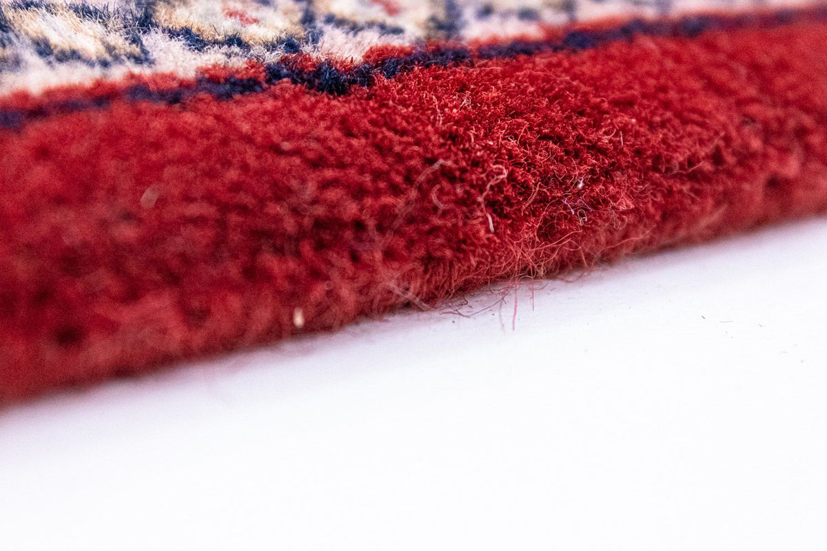 Runner Oriental Rug - 348 x 82 cm - red