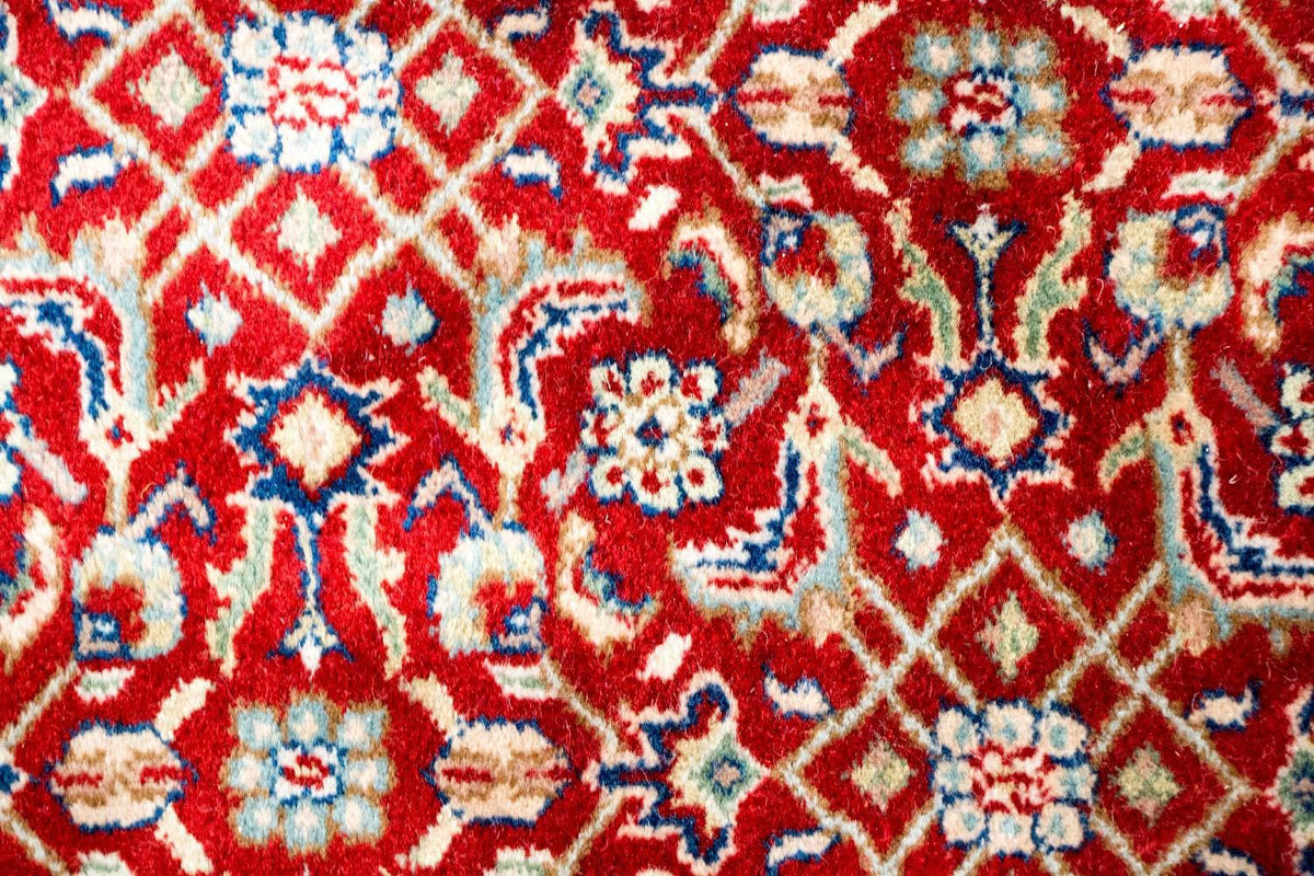 Oriental Rug - 386 x 298 cm - red