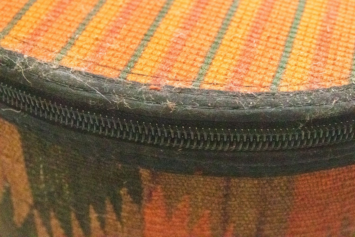 Seating other shape  - 42 x 36 cm