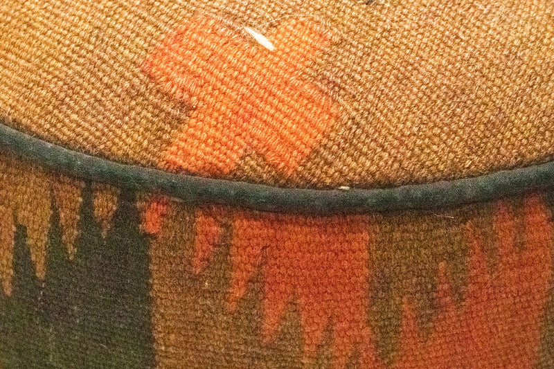 Seating other shape  - 42 x 36 cm