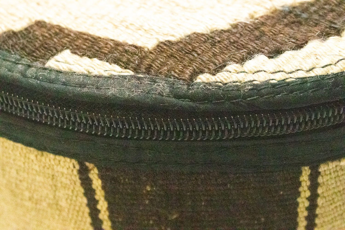 Seating other shape  - 42 x 36 cm