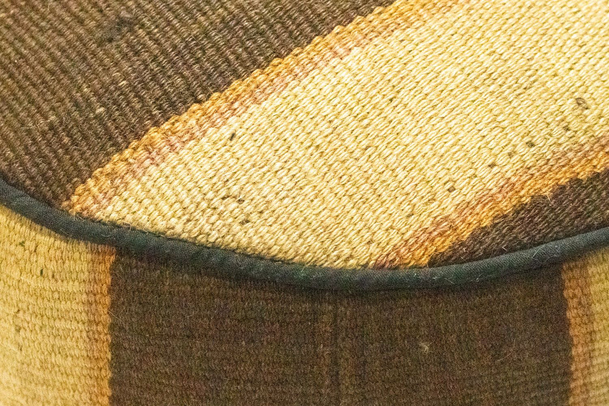 Seating other shape  - 42 x 36 cm