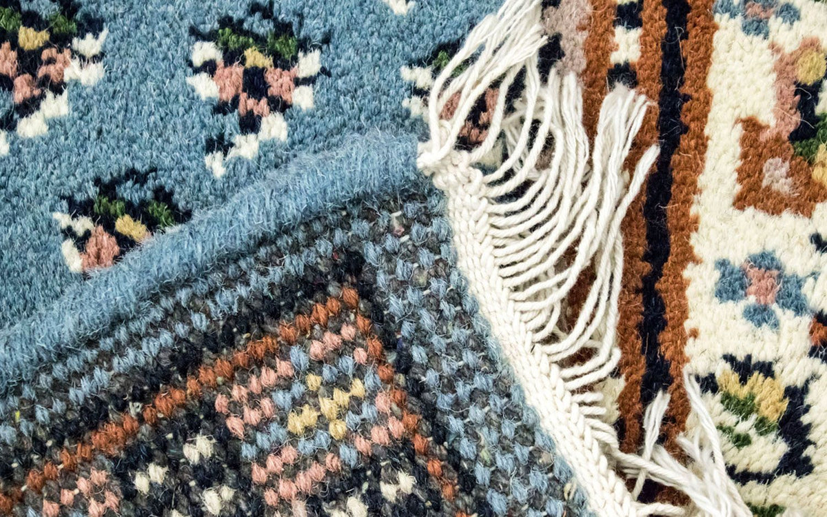 Oriental Rug - 160 x 90 cm - light blue