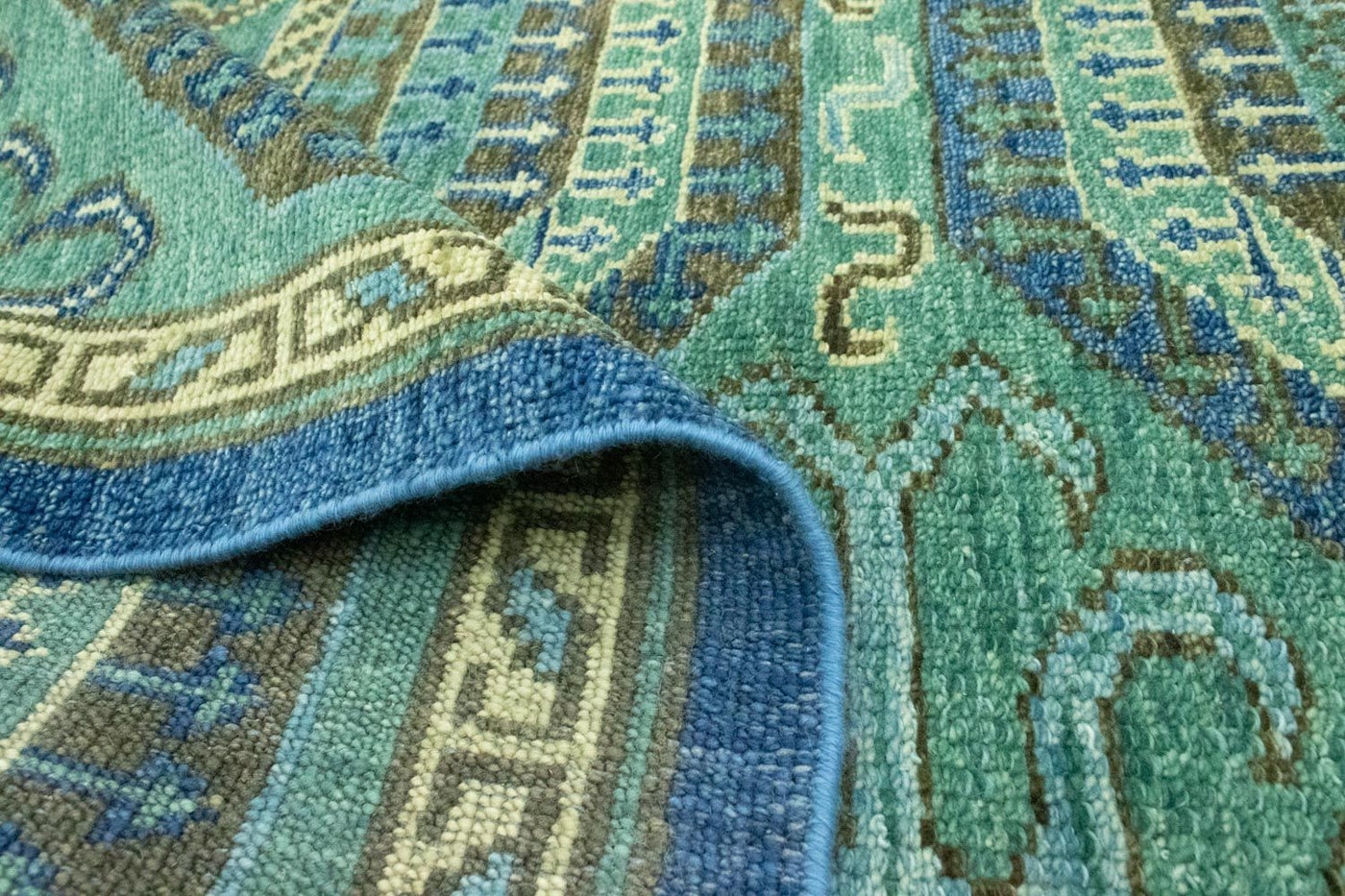 Designer Rug 250x180cm - Designerteppich