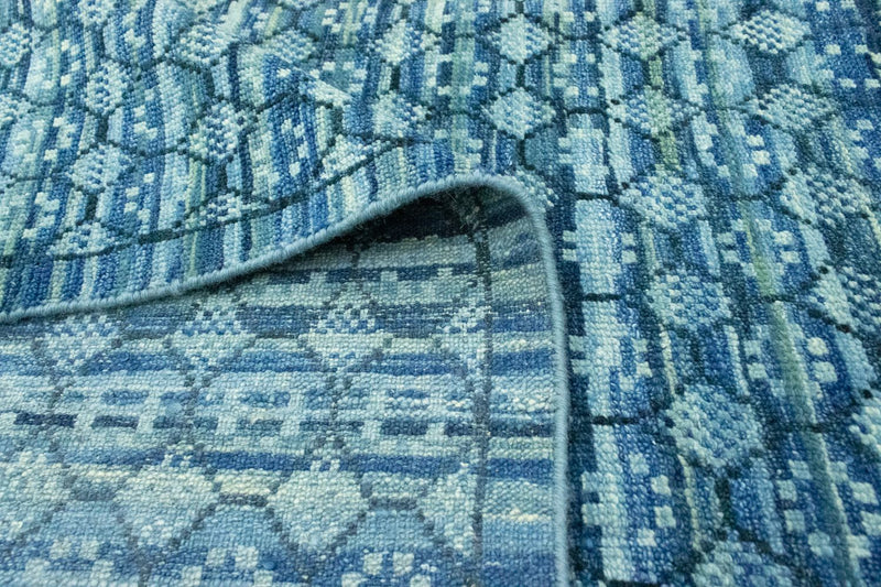 Designer Rug - 285 x 237 cm - light blue