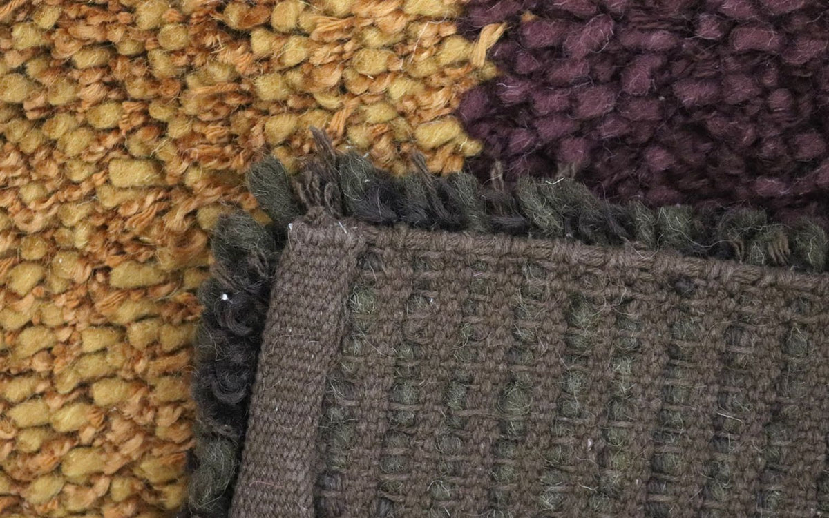 High-Pile Rug - 153 x 96 cm - multicolored