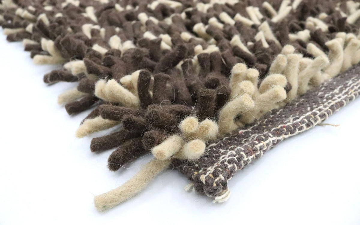 High-Pile Rug - 198 x 129 cm - multicolored