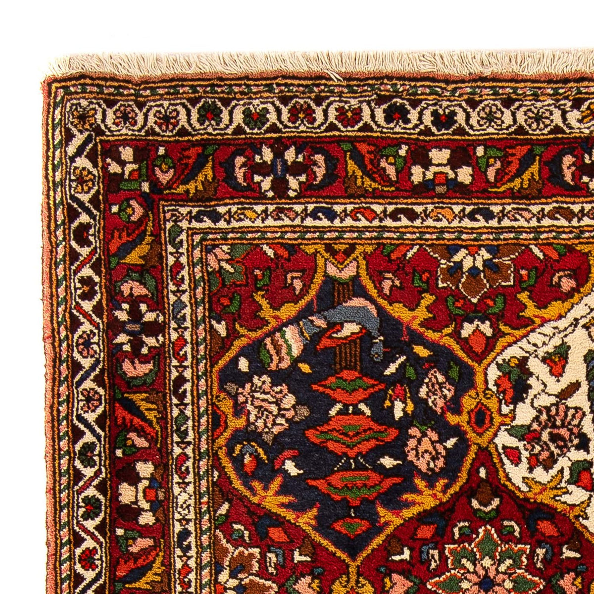 Bakhtiari Rug 108x157cm - Persian Rugs