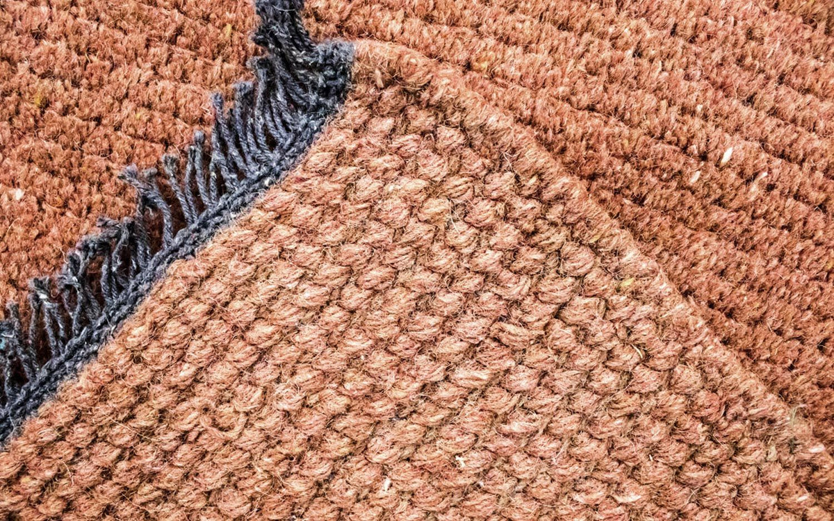 Nepal Rug - 140 x 70 cm - brown