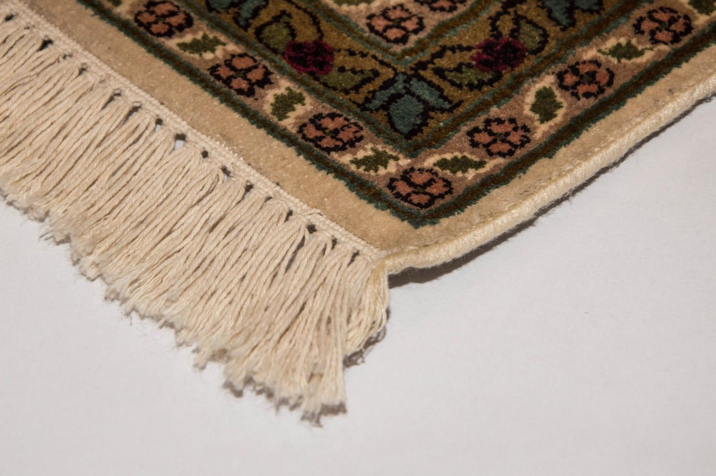 Kashmir Silk Rug 218x157cm - Oriental Rug