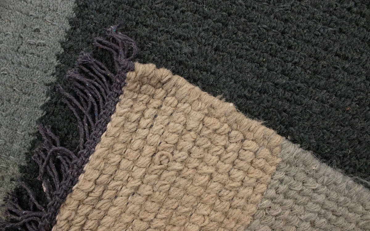 Nepal Rug - 140 x 70 cm - green