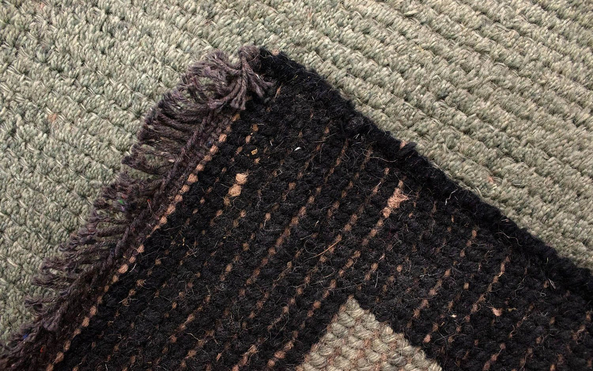 Nepal Rug - 140 x 70 cm - grey