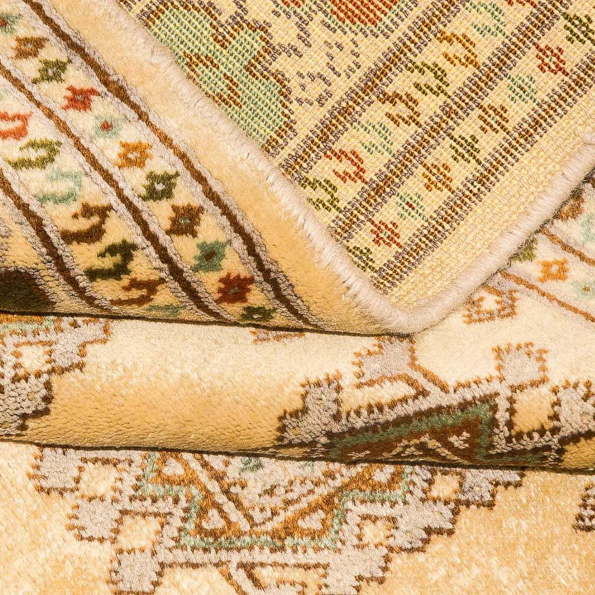 Turkaman Rug - 184 x 126 cm - beige