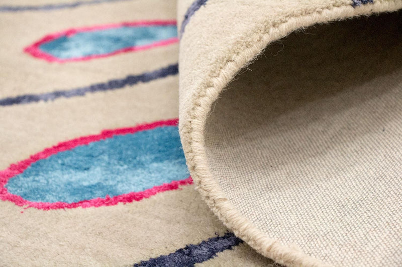 Designer Rug - 240 x 152 cm - beige