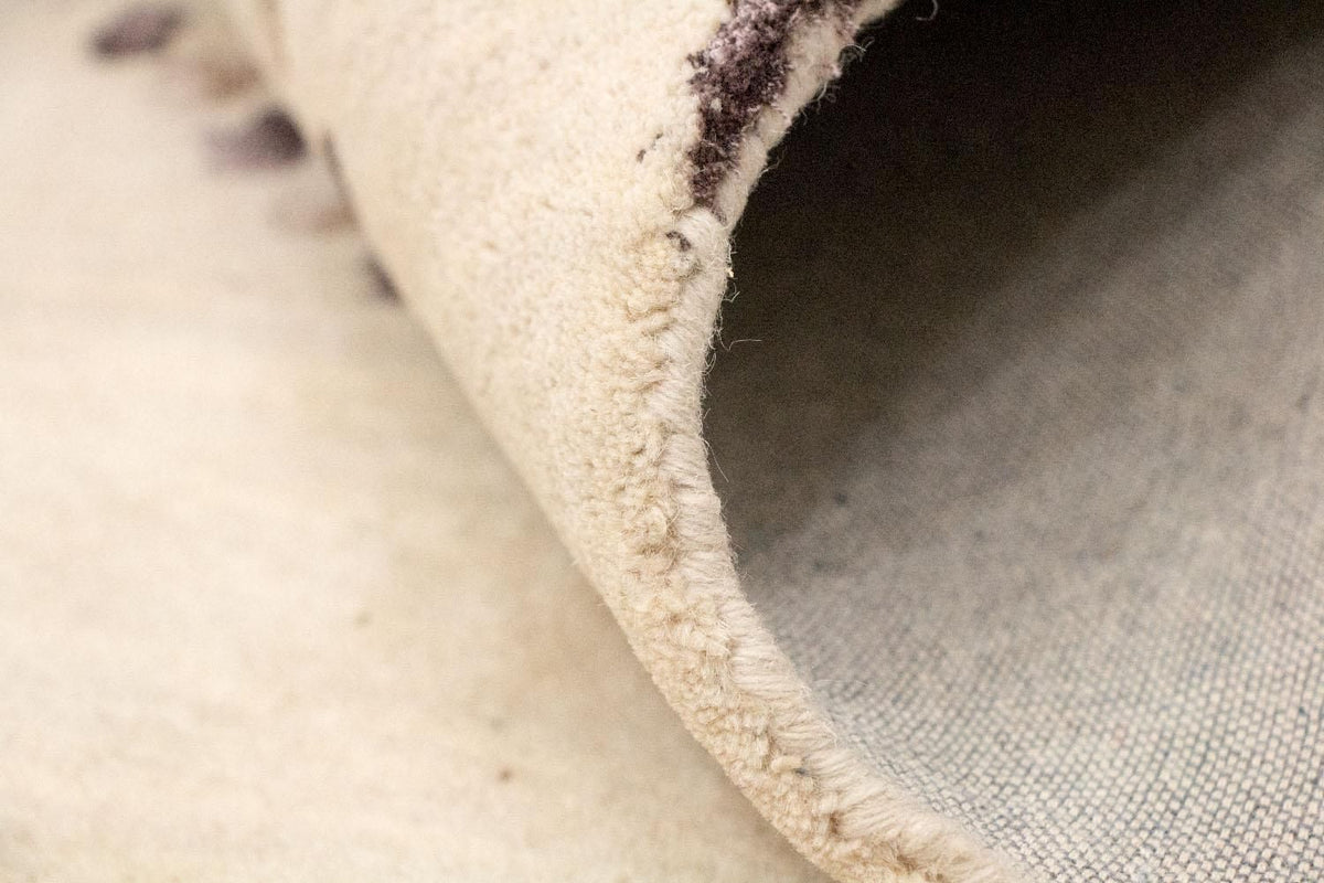 Designer Rug - 243 x 153 cm - beige