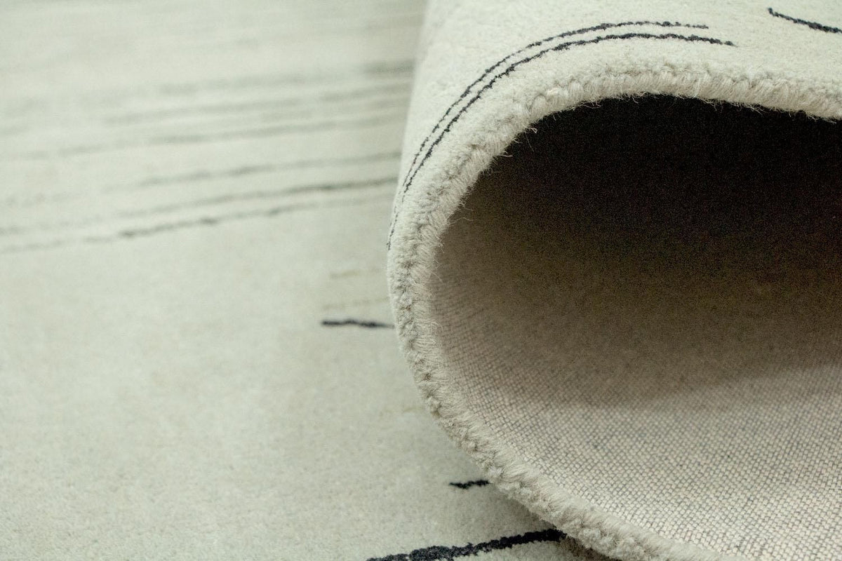 Designer Rug - 245 x 153 cm - silver