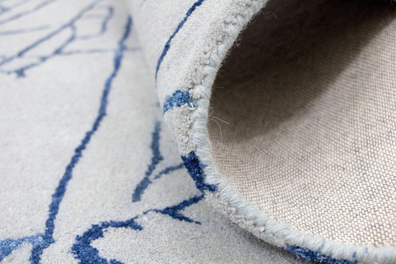 Designer Rug - 241 x 153 cm - silver