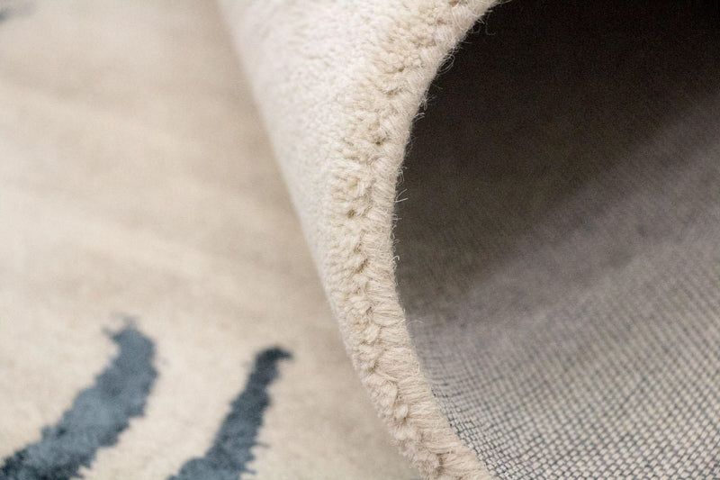 Designer Rug - 242 x 153 cm - beige