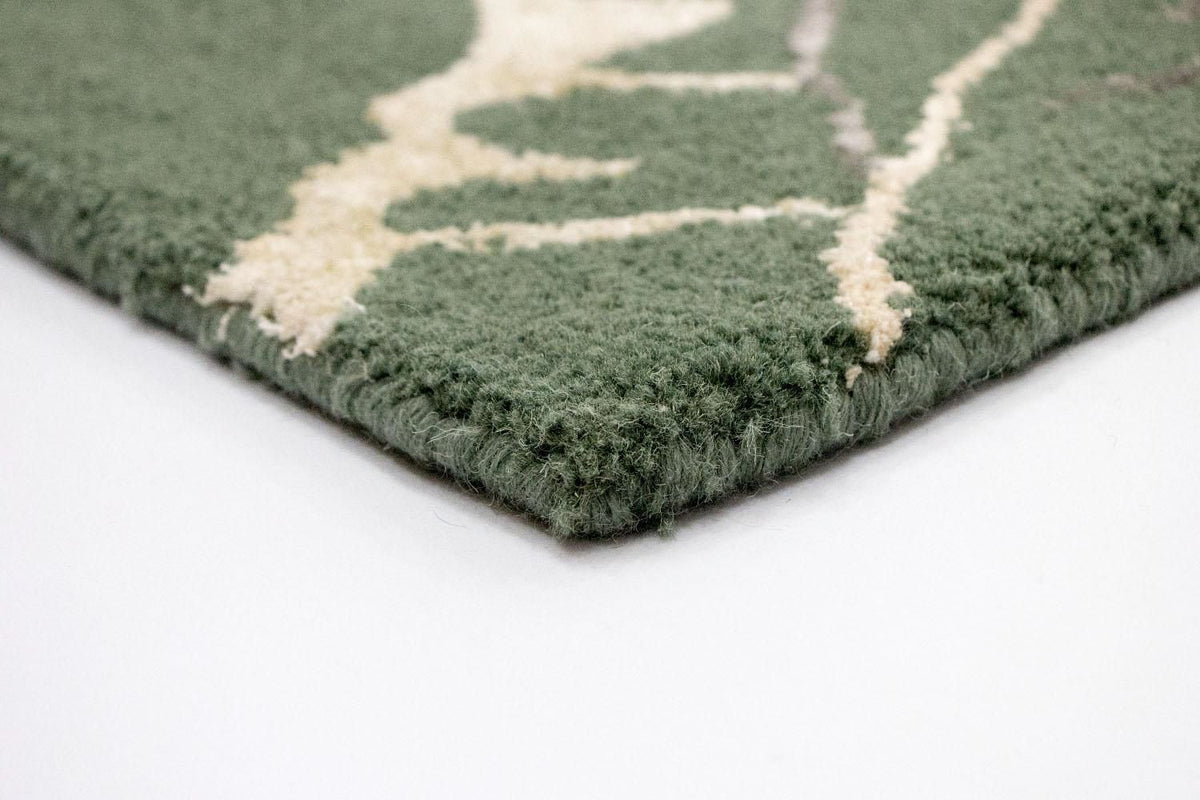 Designer Rug - 243 x 154 cm - green