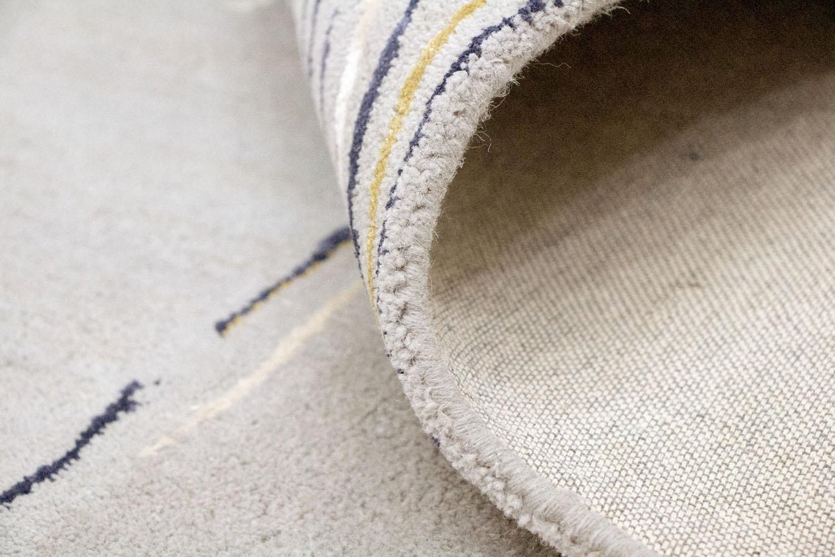 Designer Rug - 244 x 157 cm - beige