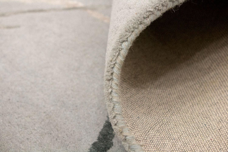 Designer Rug - 243 x 153 cm - silver