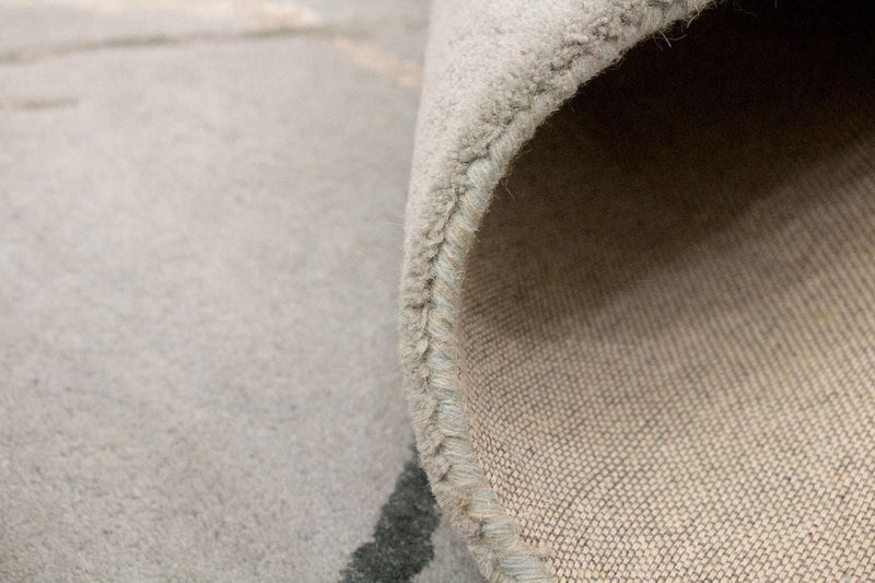 Designer Rug - 243 x 153 cm - silver