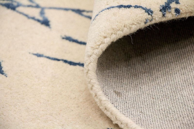 Designer Rug - 197 x 138 cm - beige