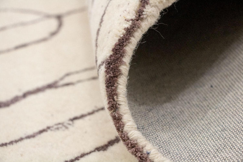 Designer Rug - 243 x 153 cm - beige