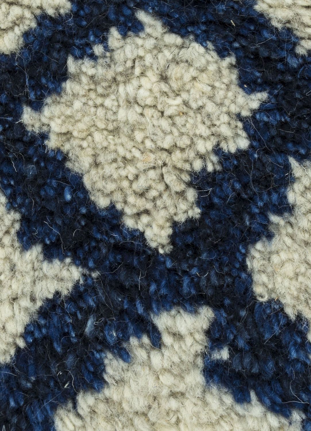 DP02-RUG1071720-240x150