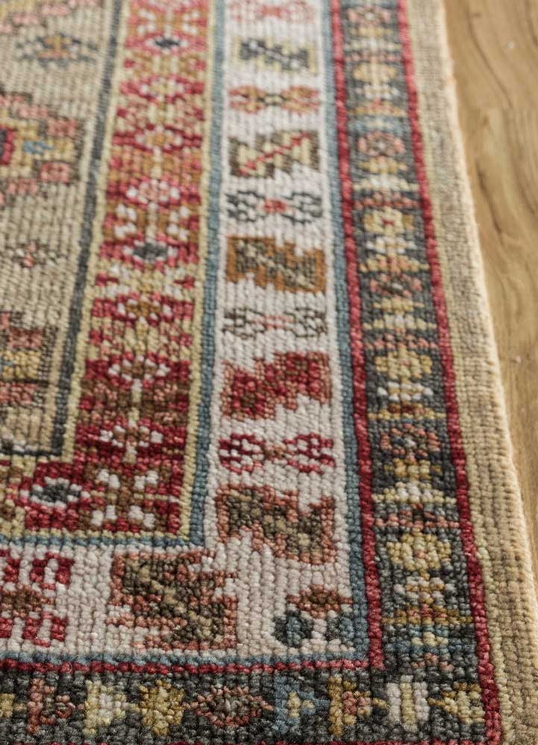Oriental Rug Ishaan