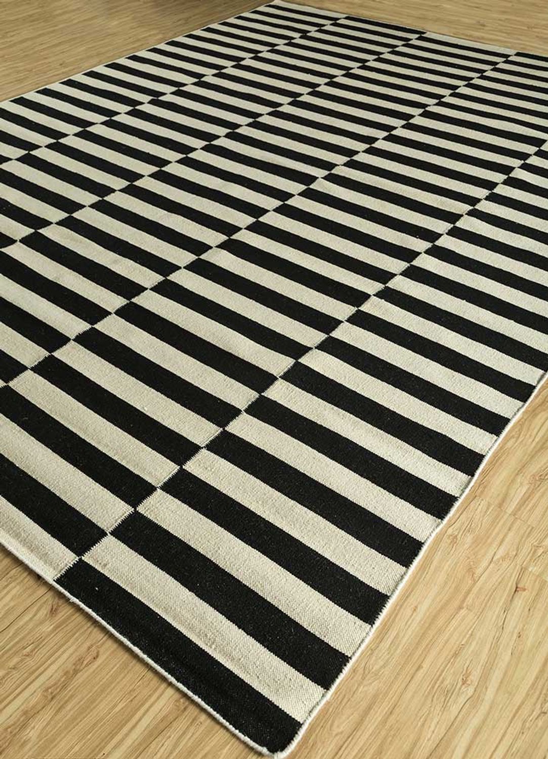 Designer Rug - 300 x 240 cm - multicolored