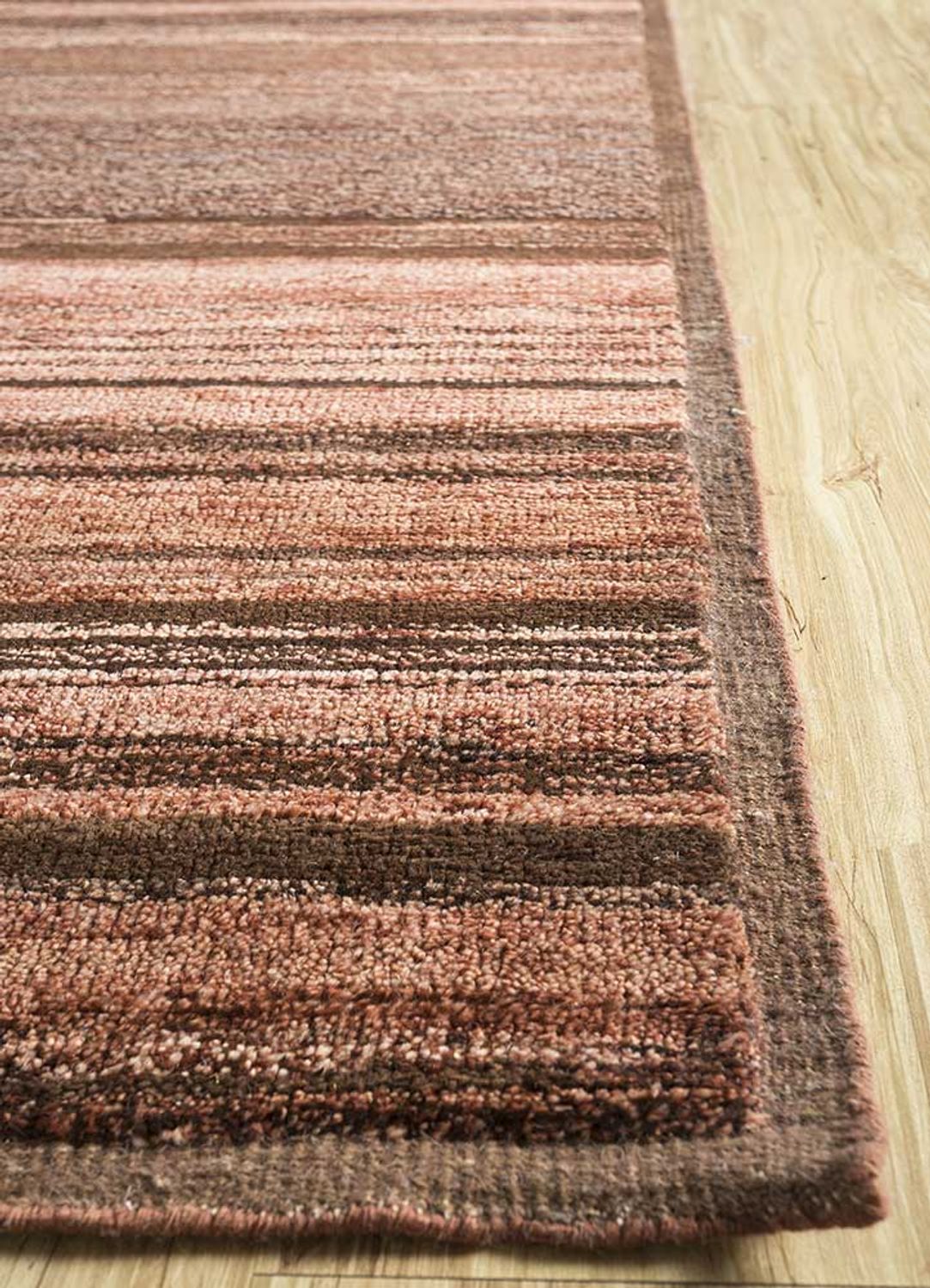 DP02-RUG1115969-240x150