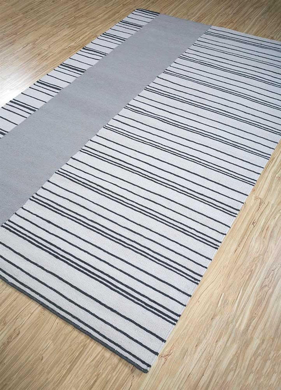 Wool Rug - 240 x 150 cm - light grey