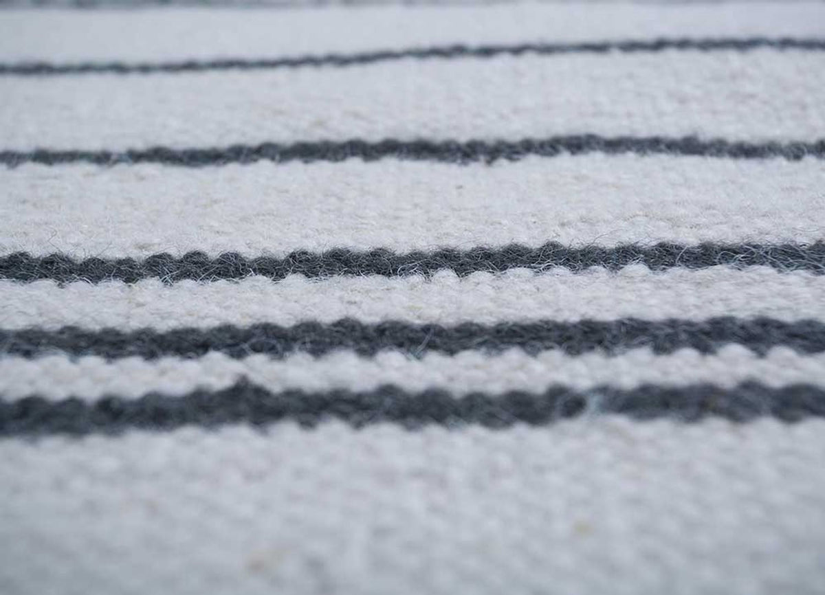 Wool Rug - 240 x 150 cm - light grey